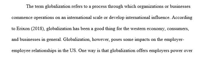 How does globalization affect employee-employer relationships in the United States